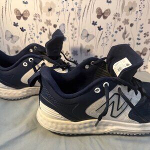 Men's Size 9US New Balance Baseball Turf Shoes